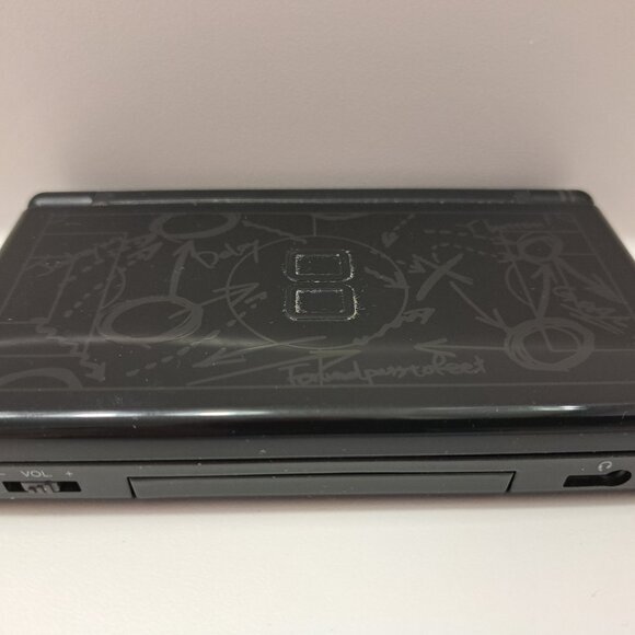 Authentic Nintendo DS Lite Console With Charger Winning Eleven Limited Edition J - Picture 4 of 8